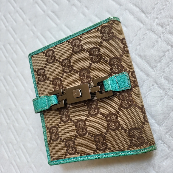 GUCCI Monogram Piston Lock Compact Wallet Turquoise w/COA - Picture 2 of 12